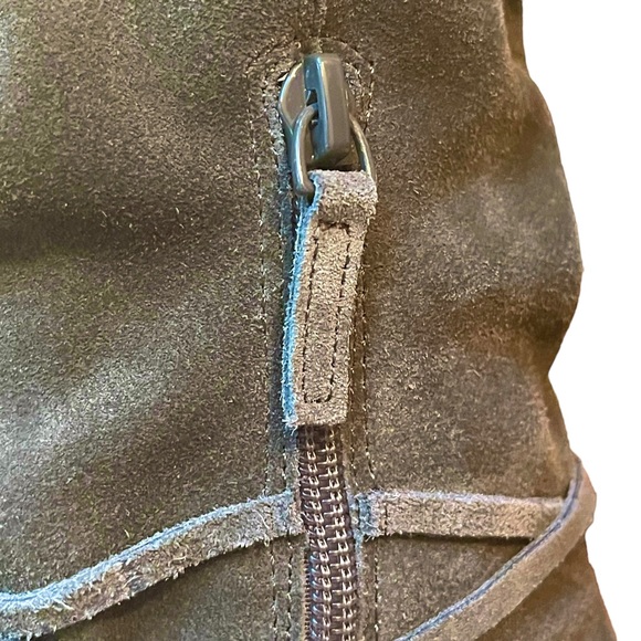 Olive Green Suede Boot Size 6 - Picture 11 of 17